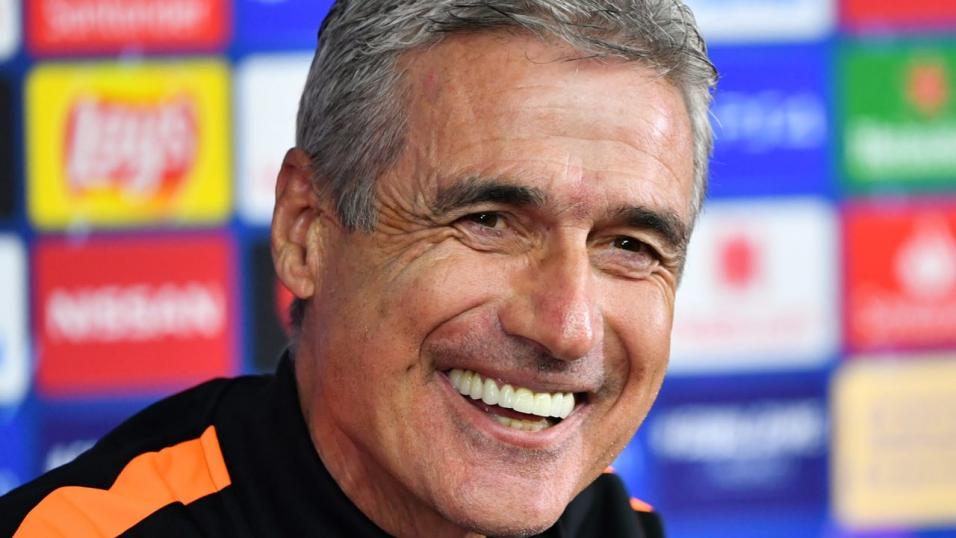 Shakhtar manager Luis Castro.